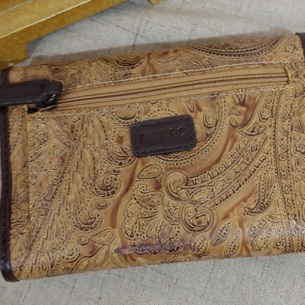 Women's Wallet by Relic - Picture 9 of 10